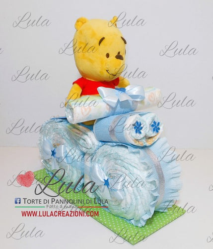 Torta di pannolini Lula Creazioni Pampers baby Dry confezionati singolarmente igiene con peluche Winnie the Pooh con suono. Moto bicicletta maschio celeste azzurra. 
 Idea regalo utile originale battesimo nascita baby shower. Pezzo unico pronta consegna. Spedizioni Italia shop online Ancona