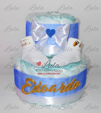 Carica l&#39;immagine nel visualizzatore di Gallery, torta di pannolini pampers lula creazioni con calzini personalizzati nome dedica impronte piedini. idea regalo utile particolare nascita battesimo baby shower. spedizioni italia shop online
