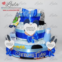 Carica l&#39;immagine nel visualizzatore di Gallery, Torta di pannolini + Regalini TOPOLINO / MINNIE - Torte di Pannolini di Lula Minnie Topolino Pampers personalizzabile fucsia celeste azzurra maschio femmina rosa verde idea regalo gravidanza nascita battesimo baby shower neonato bella utile originale shop online spedizioni italia ancona personalizzabile calzini bavaglino personalizzato nome prodotti igiene biberon ciuccio copertina
