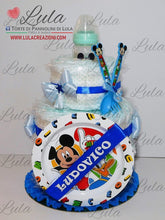 Carica l&#39;immagine nel visualizzatore di Gallery, torta di pannolini Lula Creazioni pampers idea regalo utile originale bella gravidanza baby shower nascita battesimo topolino set pappa piatto azzurro maschio shop online spedizioni italia ancona
