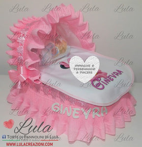 Torta di pannolini CULLA carrozzina + Bavaglino personalizzato nome dedica - Torte di Pannolini di Lula idea regalo bella utile originale pampers gravidanza nascita baby shower battesimo maschio femmina azzurro celeste rosa blu fucsia. shop online spedizioni italia ancona minnie