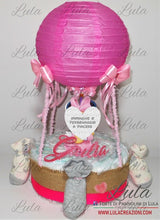 Carica l&#39;immagine nel visualizzatore di Gallery, Torte di pannolini di Lula Creazioni - Mongolfiera personalizzabile Minnie rosa femmina gravidanza pampers utile bella originale bavaglino shop online spedizioni italia ancona idea regalo baby shower nascita battesimo neonato
