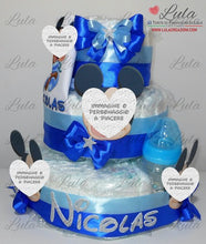 Carica l&#39;immagine nel visualizzatore di Gallery, Torta di pannolini + Regalini TOPOLINO / MINNIE - Torte di Pannolini di Lula Minnie Topolino Pampers personalizzabile fucsia celeste azzurra maschio femmina rosa verde idea regalo gravidanza nascita battesimo baby shower neonato bella utile originale shop online spedizioni italia ancona personalizzabile
