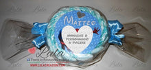 Carica l&#39;immagine nel visualizzatore di Gallery, torta di pannolini pampers lula creazioni personalizzata nome bebè idea regalo utile originale particolare economica nascita battesimo baby shower shop online spedizioni italia ancona milano torino caramella celeste azzurro blu uomo ragno spiderman maschio bimbo
