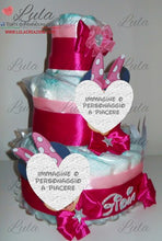 Carica l&#39;immagine nel visualizzatore di Gallery, Torta di pannolini CARTOONS a 3 Piani - Torte di Pannolini di Lula Minnie Topolino Pampers personalizzabile fucsia celeste azzurra maschio femmina rosa verde idea regalo gravidanza nascita battesimo baby shower neonato bella utile originale shop online spedizioni italia ancona personalizzabile minnie
