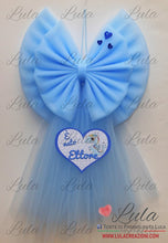 Carica l&#39;immagine nel visualizzatore di Gallery, fiocco nascita tulle grande bello maschio celeste blu azzurro drado particolare personalizzato nome cuore lula creazioni shop online spedizioni italia ancona milano torino napoli
