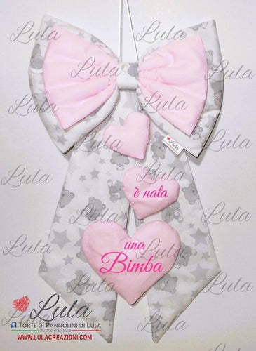 Fiocco nascita bello fatto a mano Lula Creazioni. per bimba femmina rosa con cuori e personalizzato con nome. Spedizioni Italia napoli milano sicilia torino ancona shop online 