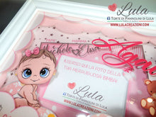 Carica l&#39;immagine nel visualizzatore di Gallery, cornice quadro quadretto nascita 3d personalizzato nome foto portafoto rosa femmina maschio shadow box idea regalo gravidanza neo mamma baby shower nascita neonato battesimo utile originale bello shop online spedizioni Italia Lula Creazioni
