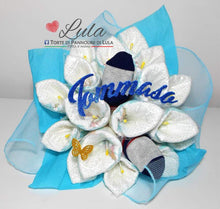 Carica l&#39;immagine nel visualizzatore di Gallery, Torte di Pannolini di Lula Creazioni -  Fiori Bouquet idea regalo nascita battesimo baby shower maschio azzurro gravidanza pampers utile bella originale bavaglino shop online spedizioni italia ancona
