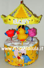 Carica l&#39;immagine nel visualizzatore di Gallery, Torta di pannolini Lula Creazioni Giostra Pampers idea regalo nascita battesimo baby shower maschio femmina gravidanza pampers utile bella originale bavaglino shop online spedizioni italia ancona
