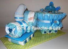 Carica l&#39;immagine nel visualizzatore di Gallery, Torta di pannolini Pampers Treno Lula Creazioni peluche trenino azzurro maschio topolino idea regalo nascita battesimo baby shower originale utile gravidanza neonato bella shop online spedizioni italia ancona
