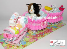 Carica l&#39;immagine nel visualizzatore di Gallery, Torta di pannolini Pampers Treno Lula Creazioni peluche trenino rosa femmina idea regalo nascita battesimo baby shower originale utile idea regalo gravidanza nascita battesimo baby shower neonato bella utile originale shop online spedizioni italia ancona
