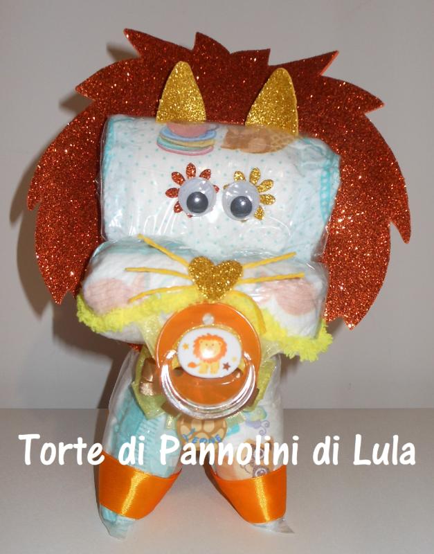 Torta di pannolini animali cane leone giraffa elefante teneri cuccioli Pampers Lula Creazioni idea regalo nascita battesimo baby shower utile originale maschio femmina + ciuccio + calzini