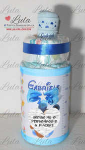 Torta di pannolini pampers biberon topolino calzini personalizzati nome idea regalo nascita battesimo baby shower maschio azzurro particolare utile shop online spedizioni italia milano torino ancona roma