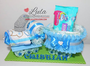 Torta di pannolini TRENINO con 1 vagone. Pampers Baby Dry confezionati per la massima igiene. Idea regalo personalizzabile con nome, bella, utile e originale per nascita, battesimo, baby shower, party premaman. Shop online, spedizioni in tutta Italia. Lula Creazioni Ancona topolino minnie