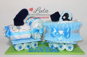 Torta di pannolini TRENINO con 1 vagone. Pampers Baby Dry confezionati per la massima igiene. Idea regalo personalizzabile con nome, bella, utile e originale per nascita, battesimo, baby shower, party premaman. Shop online, spedizioni in tutta Italia. Lula Creazioni Ancona topolino minnie