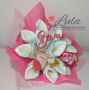 Torte di Pannolini di Lula Creazioni -  Fiori Bouquet idea regalo nascita battesimo baby shower femmina rosa gravidanza pampers utile bella originale bavaglino shop online spedizioni italia ancona