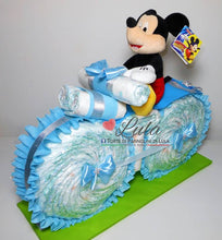 Carica l&#39;immagine nel visualizzatore di Gallery, Torte di Pannolini di Lula Creazioni - MOTO grande + Topolino - azzurro maschio Torte di pannolini di Lula Creazioni Moto peluche Minnie Topolino Pampers personalizzabile fucsia celeste azzurra maschio femmina rosa idea regalo gravidanza nascita battesimo baby shower neonato bella utile originale shop online spedizioni italia ancona
