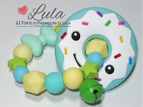 Torte di Pannolini di Lula Creazioni - gioco dentizione silicone con iniziale - ciambella - femmina maschio verde giallo