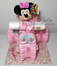 Carica l&#39;immagine nel visualizzatore di Gallery, Torte di pannolini Lula Creazioni - Triciclo Pampers Minnie rosa femmina regalo nascita battesimo festa futura mamma gravidanza neonato bella shop online spedizioni italia ancona
