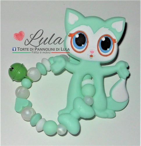 Torte di pannolini Lula Creazioni gioco dentizione silicone femmina verde bianco perla cucciolo gatto gattino campanella chiama angeli massaggiagengive shop online italia ancona idea regalo nascita baby shower battesimo