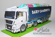 Carica l&#39;immagine nel visualizzatore di Gallery, Torte di pannolini di Lula Creazioni - baby camionista - Pampers - cisterna  autobotte camion  tir autotreno
