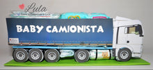 Carica l&#39;immagine nel visualizzatore di Gallery, Torte di pannolini di Lula Creazioni - baby camionista - Pampers - cisterna  autobotte camion  tir autotreno
