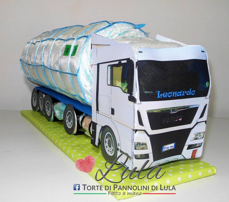 Torte di pannolini di Lula Creazioni - baby camionista - Pampers - cisterna  autobotte camion