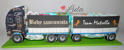 Torte di pannolini di Lula Creazioni - baby camionista - Pampers - cisterna  autobotte camion autotreno